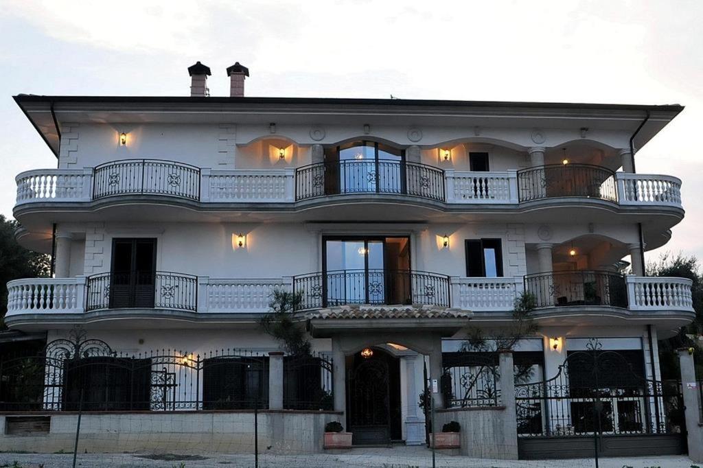 B&B Rosa Dei Venti Roseto Capo Spulico Dış mekan fotoğraf